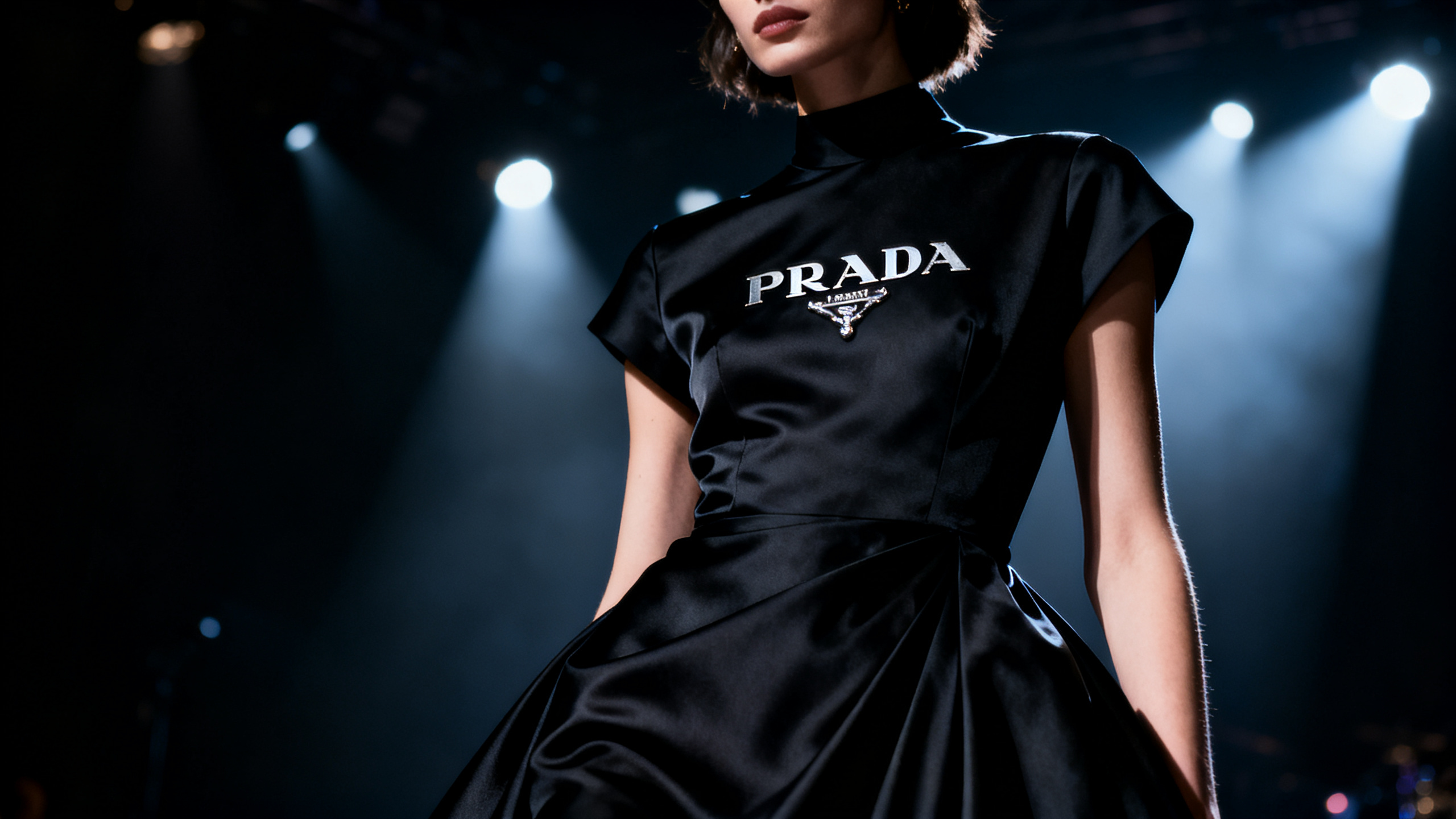 Ellie Goulding dévoile « Black Prada Dress » en live à Sunderland